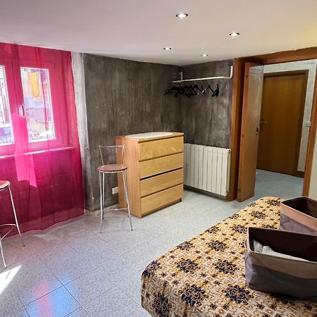 Romuhouse Economy Apartment Metro B Экстерьер фото